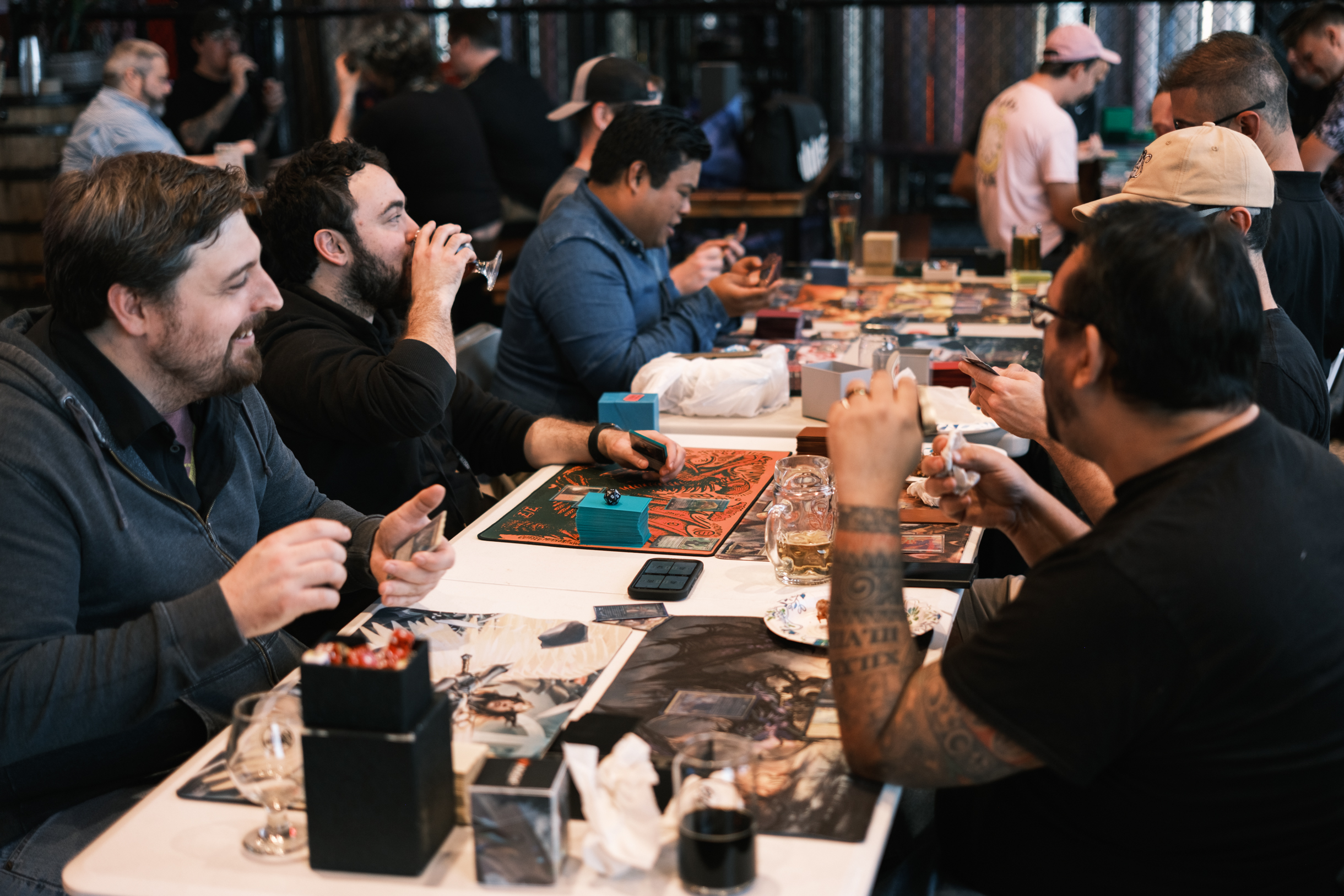 Magic: The Gathering community gaming
